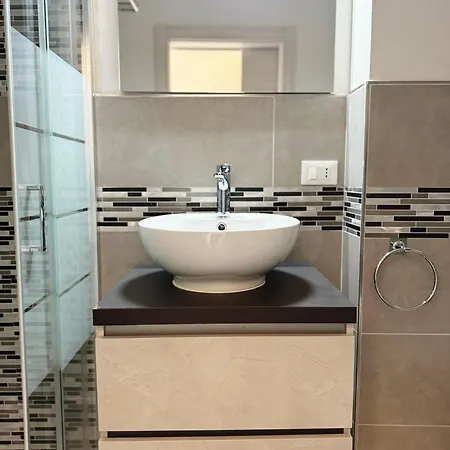 Vista Mare 22 *